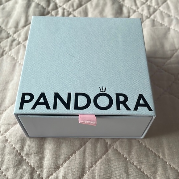 Pandora Diamond Heart Bracelet - Picture 1 of 3